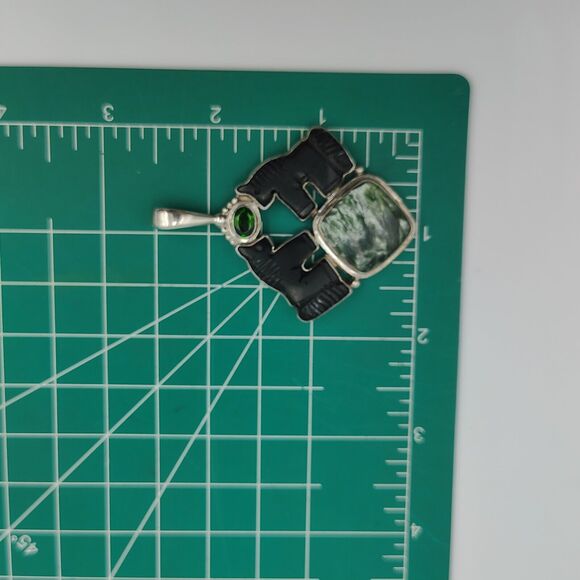 Vintage Sajen Sterling Silver 925 Carved Horse Onyx Seraphinite Peridot Pendant - Picture 13 of 14